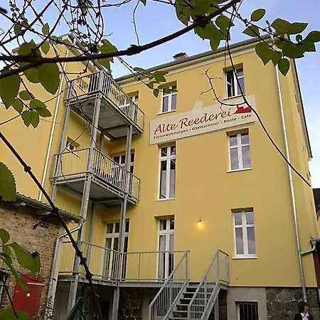 Hotel Kulturgasthof Alte Reederei 4*