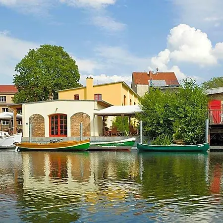 Kulturgasthof Alte Reederei Hotel 4*